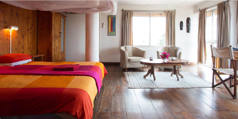 Q-Bar & Guesthouse Darüsselam Dış mekan fotoğraf